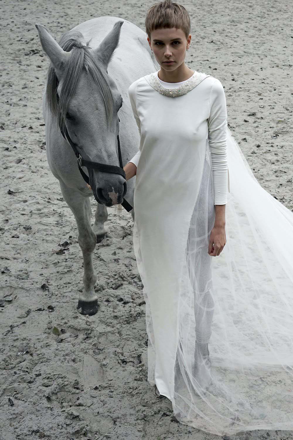 leeda_lucie_kutalkova_designove_obeceni_saty