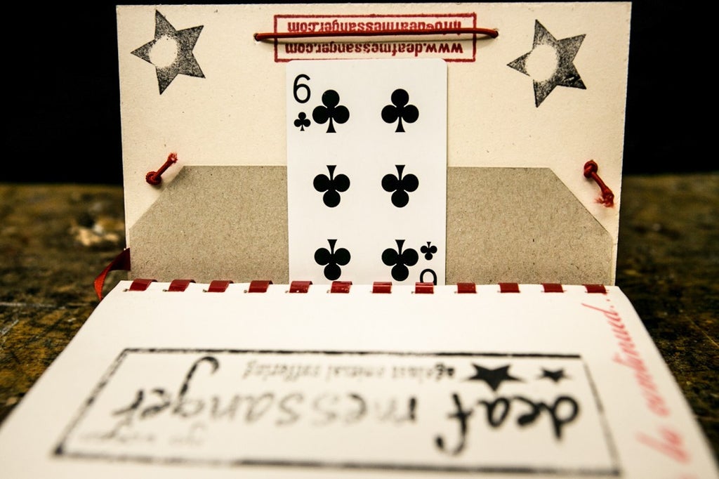 DEAFMESSANGER Notes SALMON small