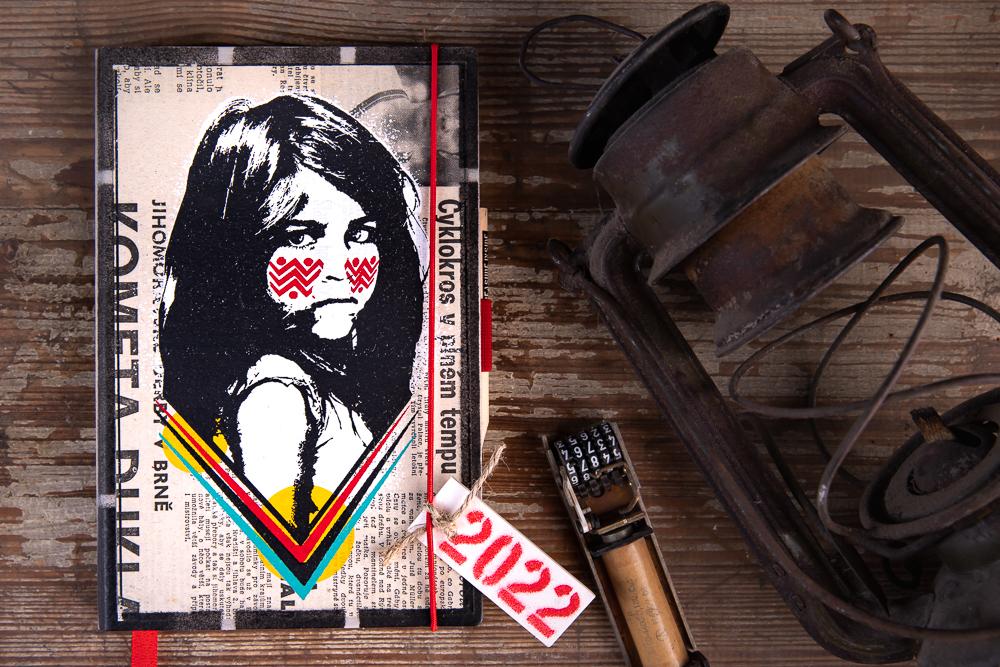 DEAFMESSANGER Velký Diář 2024 - Cherokee girl