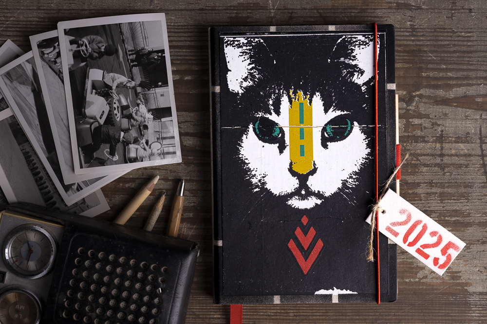 DEAFMESSANGER Velký Diář 2025 - Cat