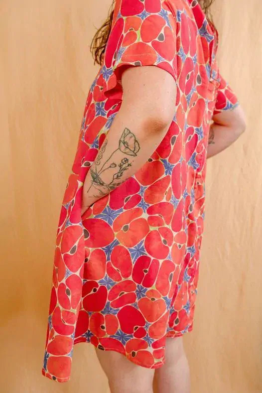 AWACLOTHES Šaty PIROS POPPY