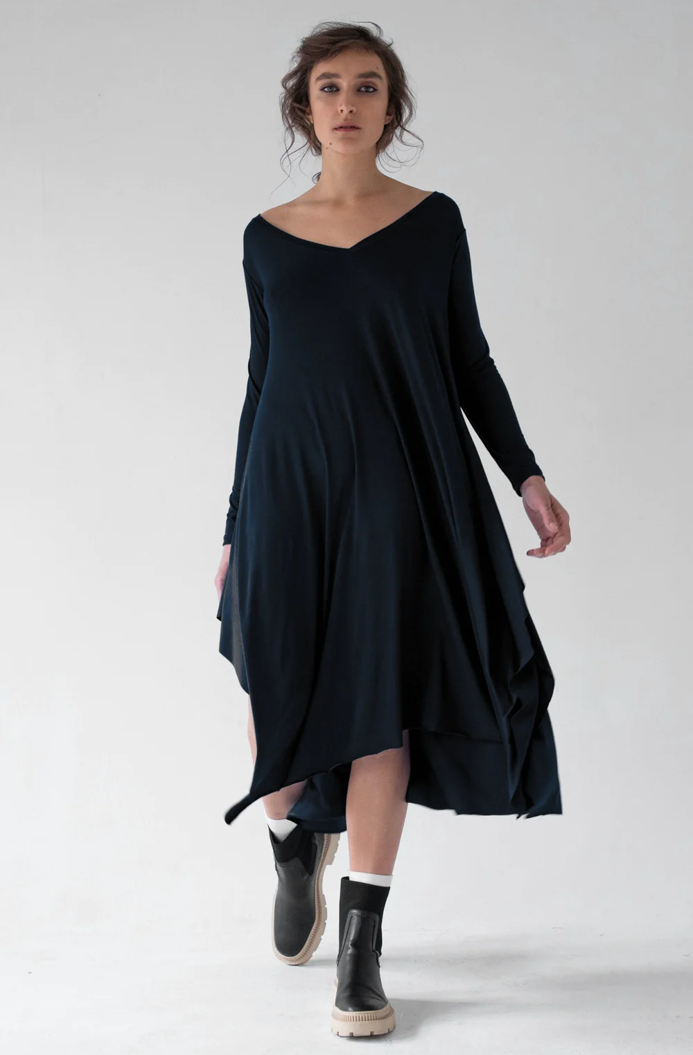 LEEDA Šaty V Neck Klip