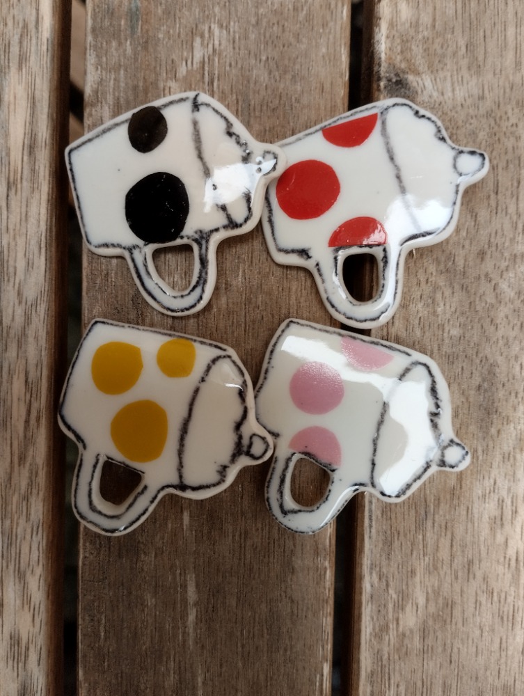 VAN-DE-MI Porcelánová Brož PIVO