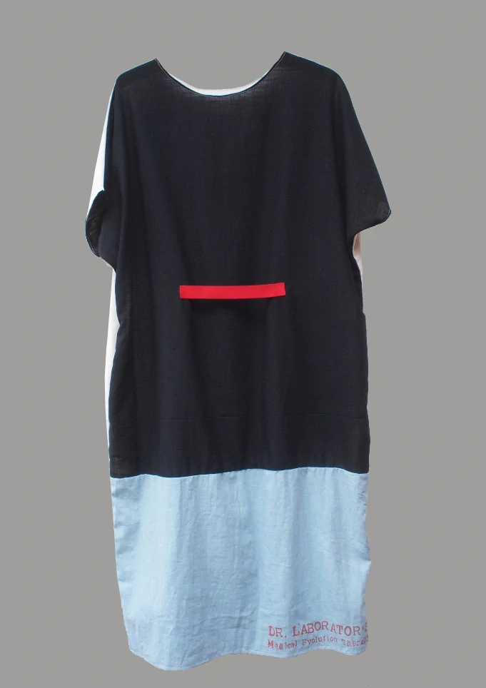 Dr LABORATOR Šaty Bauhaus