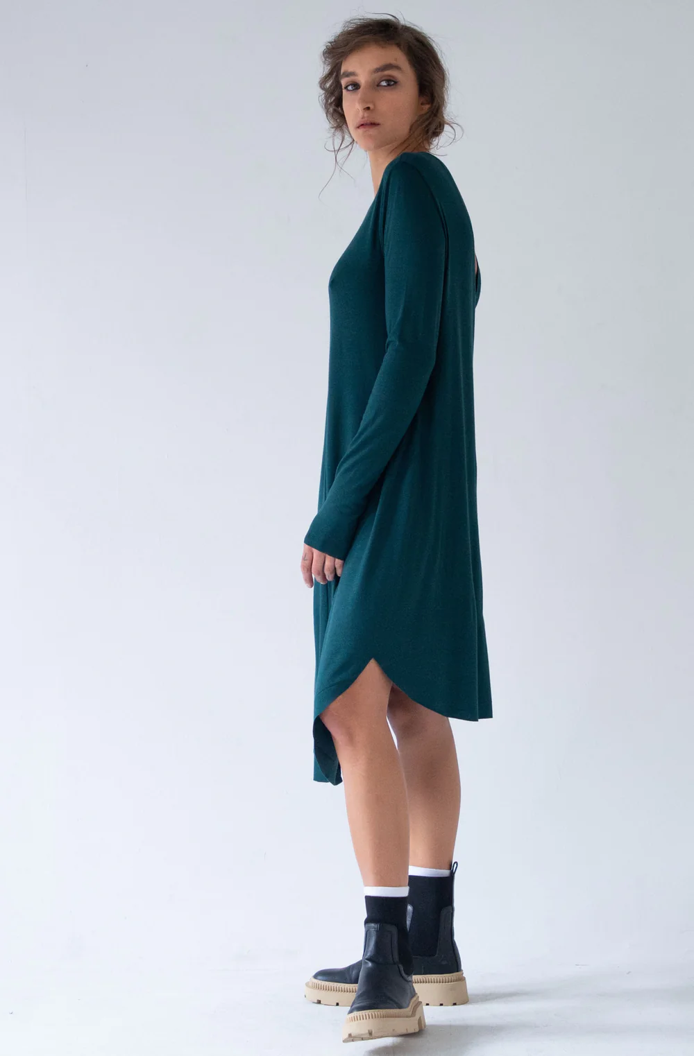 LEEDA Šaty V Neck