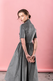 LUCIE KOMARKOVÁ Šaty MIZU