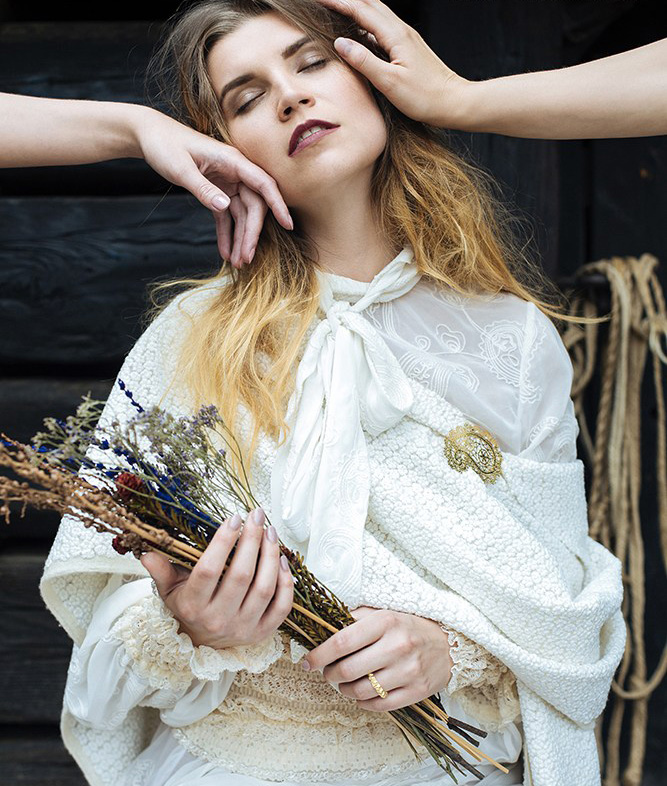 MICHAELA GORCOVÁ Brož Fraktál pozlacená