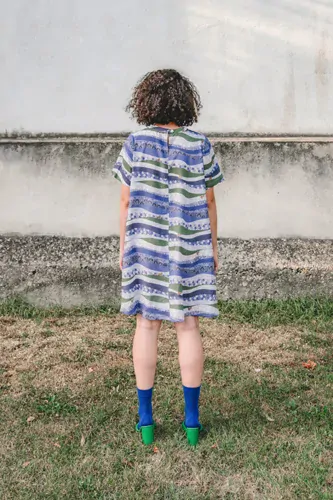 AWACLOTHES Šaty PIROS WAVE