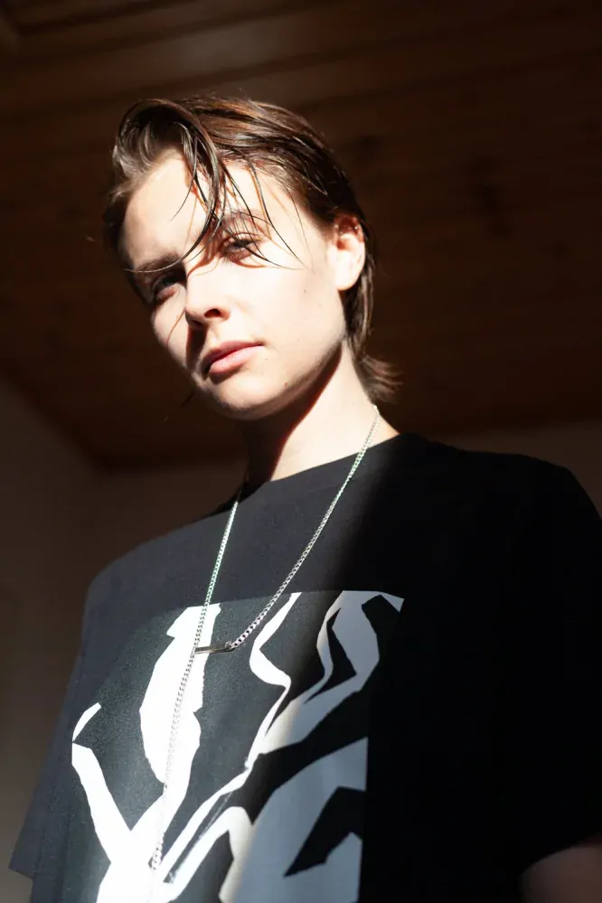 LEEDA Tričko Touch me black