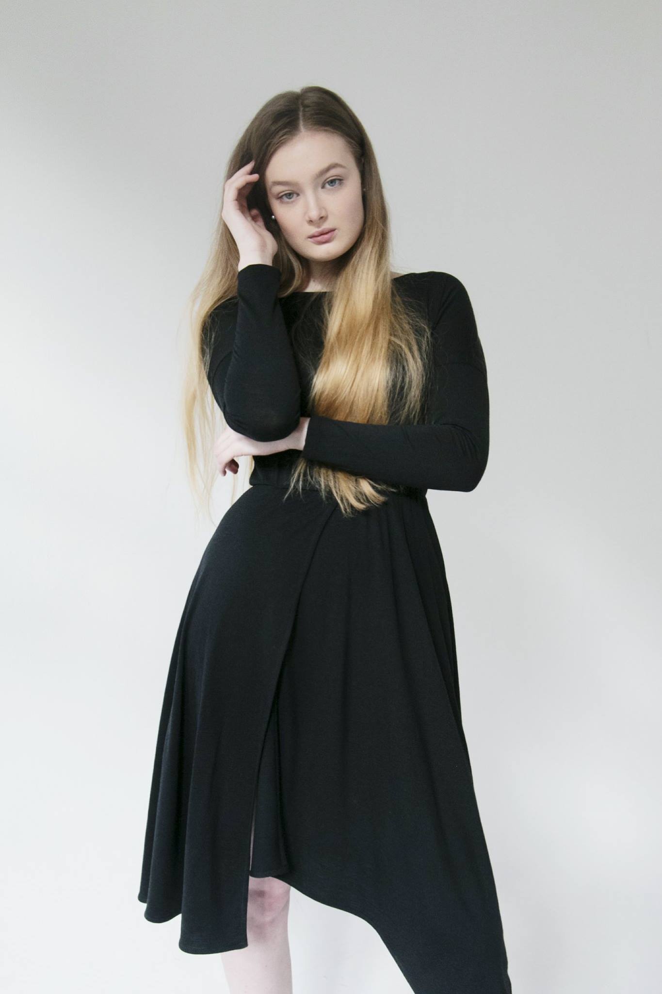 LUCIE KOMARKOVÁ Šaty BASIC COLAR