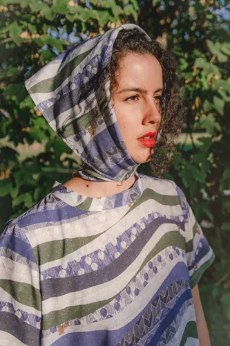 AWACLOTHES Šaty PIROS WAVE