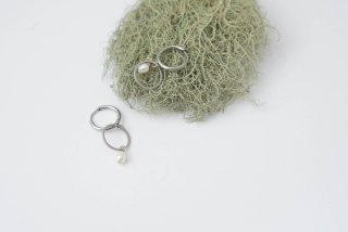 INTIMITY Náušnice ASYMETRICKÉ s perličkou