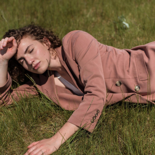 LUCIE KOMARKOVÁ Sako DONA ROSE