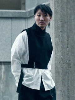 SEGRASEGRA Unisex vesta s rolákem