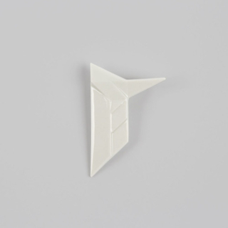 STEHLIK DESIGN Porcelánová brož Ledňáček bílá