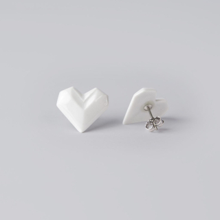 STEHLIK DESIGN Porcelánové náušnice SRDCE bílé