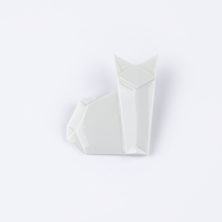 STEHLIK DESIGN Porcelánová brož KOČKA bílá