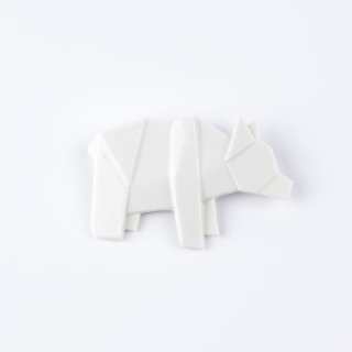 STEHLIK DESIGN Porcelánová brož MEDVĚD bílá